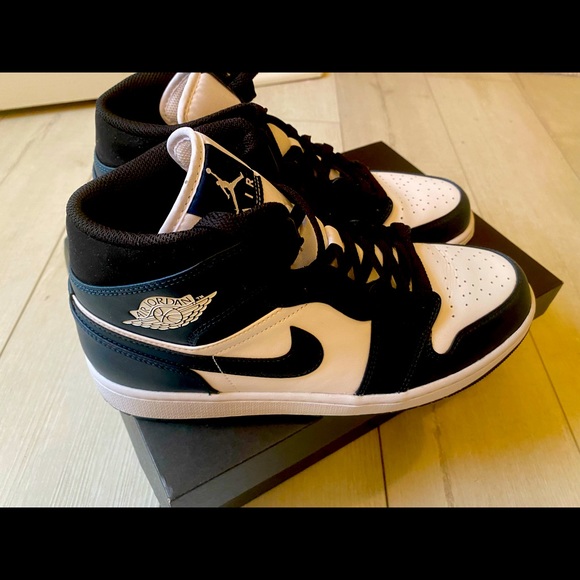 Showing - Picture 1 of 1